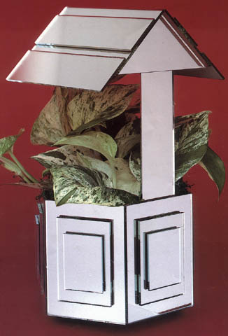 Wishing Well Planter